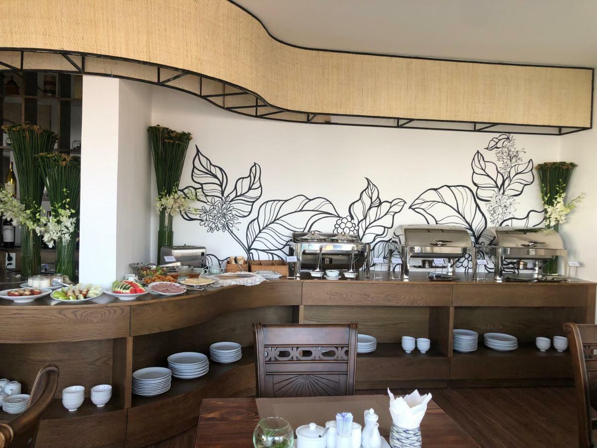 The Moka Hotel Хошимин Экстерьер фото